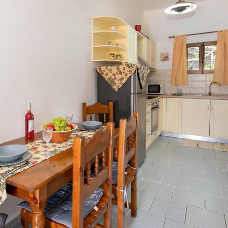 Voula Apartments Γάιος Εξωτερικό φωτογραφία
