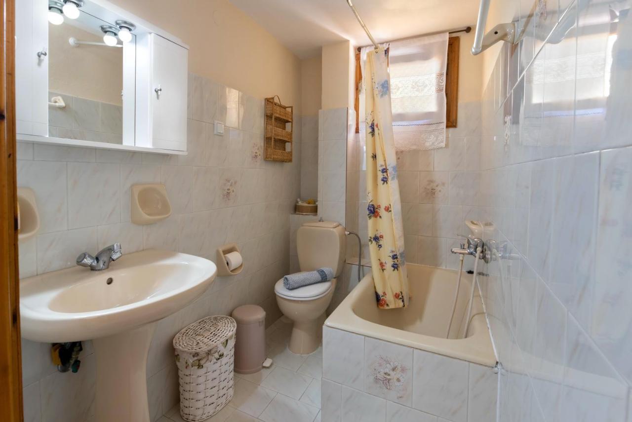 Voula Apartments Γάιος Εξωτερικό φωτογραφία