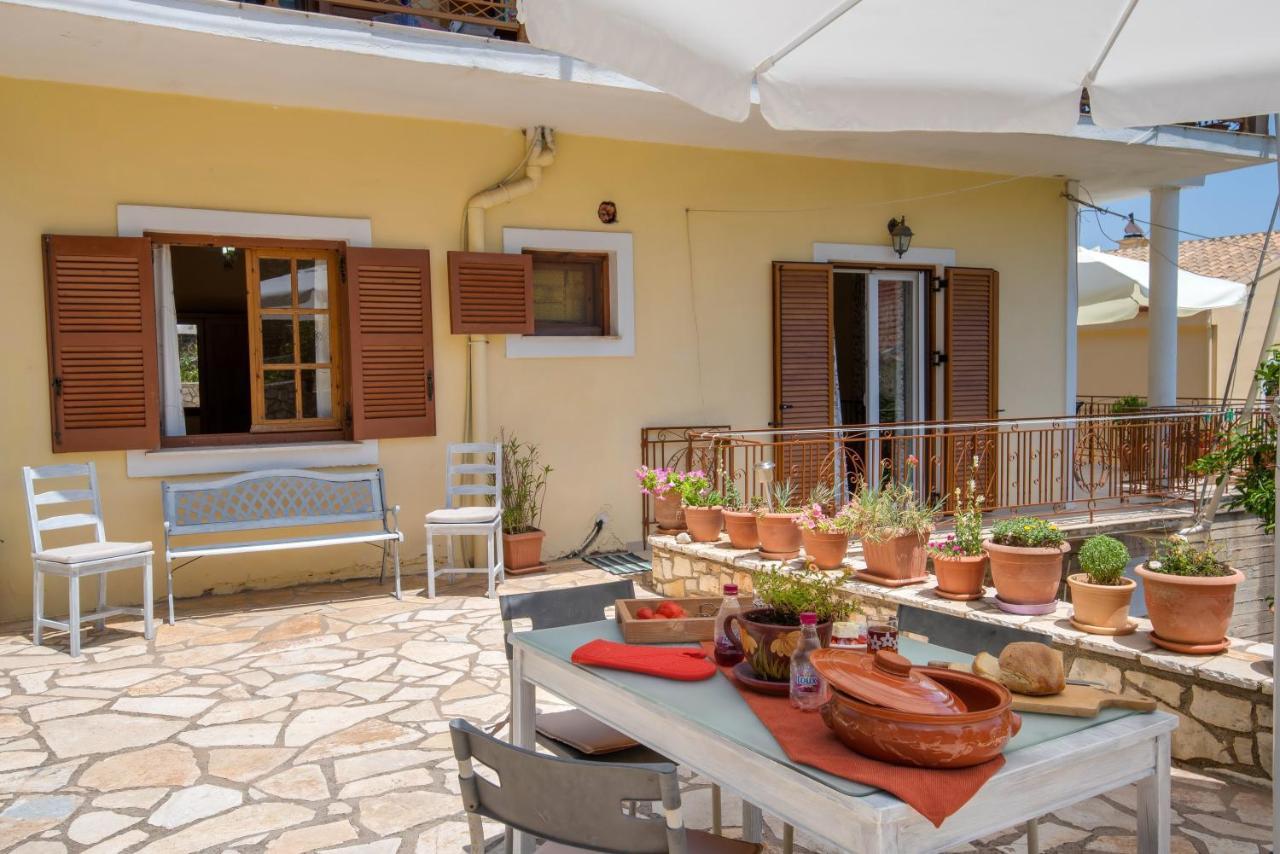 Voula Apartments Γάιος Εξωτερικό φωτογραφία