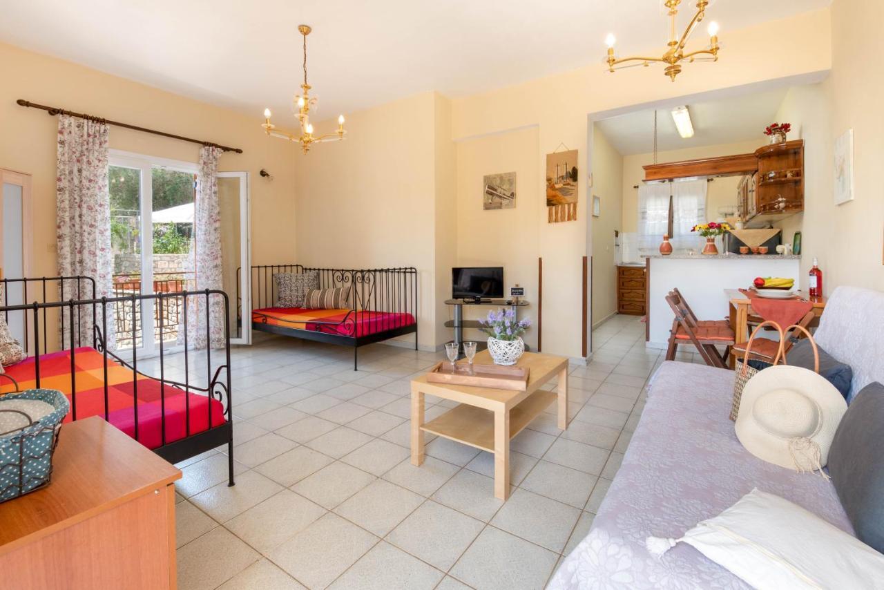 Voula Apartments Γάιος Εξωτερικό φωτογραφία